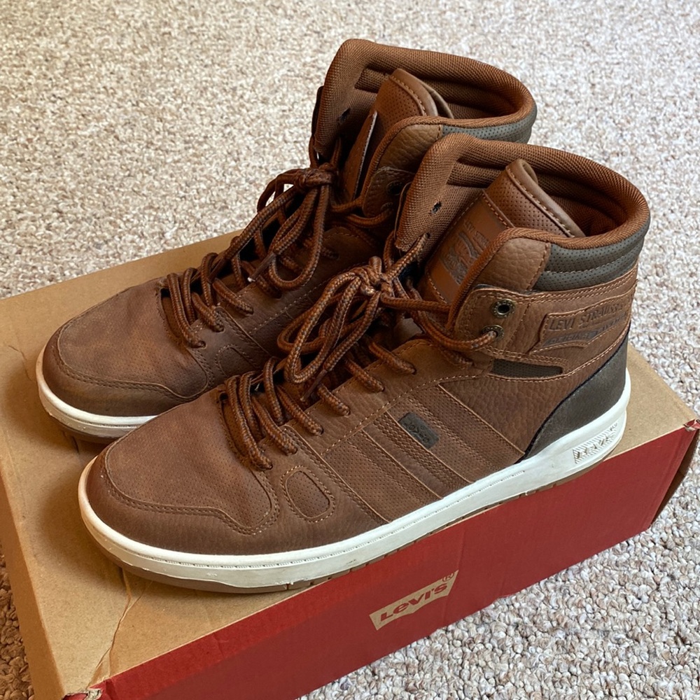 Men’s shoes